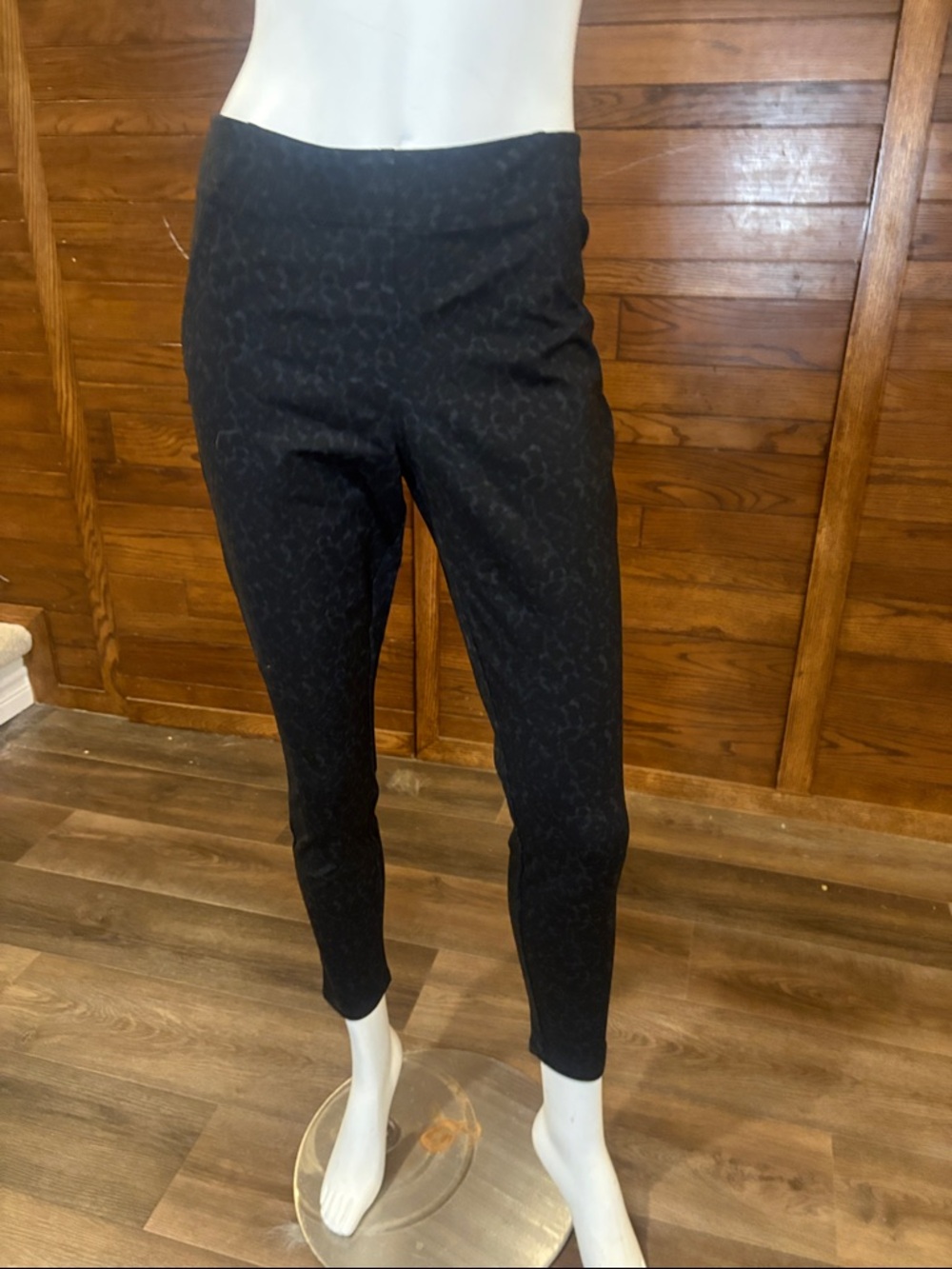 Ricki's Tonal Black Leopard Ponte Ankle Pants